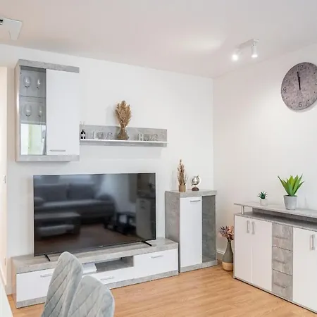 アパート Location 2-bedroom *